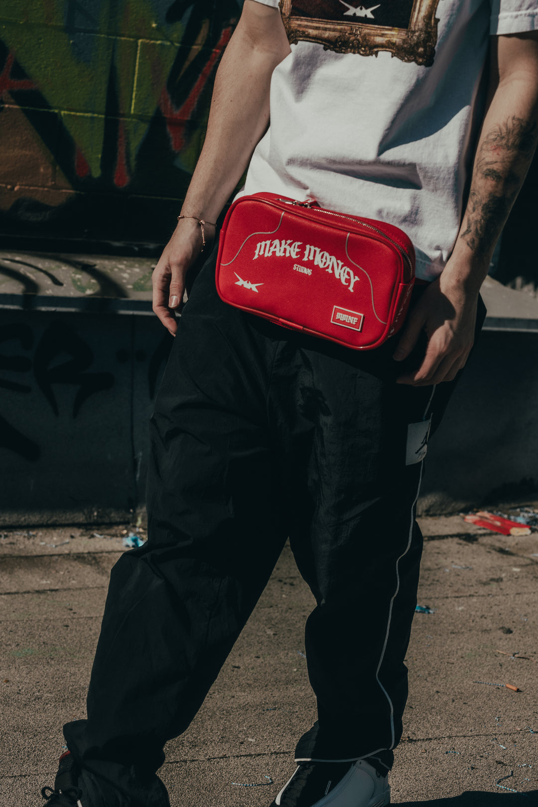 MAKEMONEY STUDIOS X FUEGO FANNY PACK [RED]